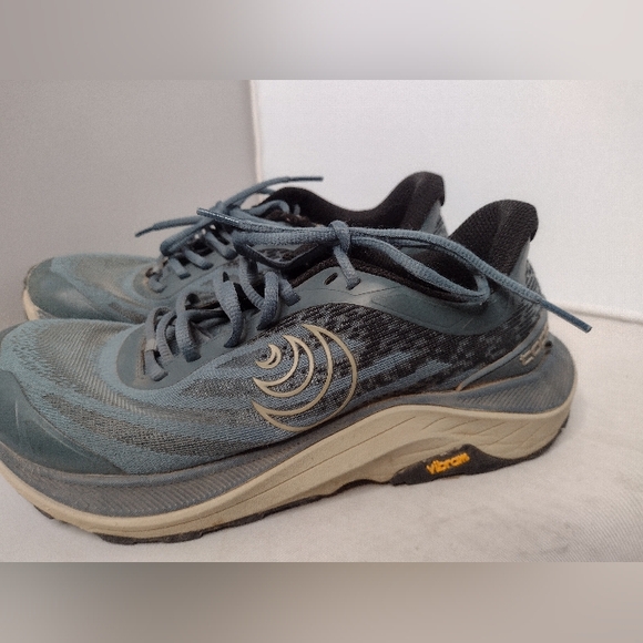 Topo Shoes - Topo Women's Ultraventure 4 Sneakers Size 6.5 Blue Shoes Running NN